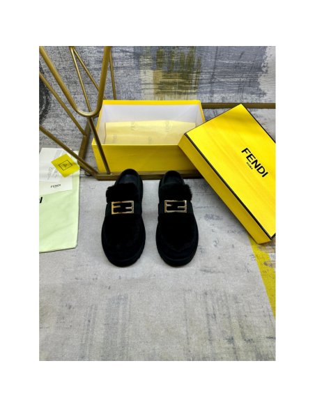 Prada Slippers 053
