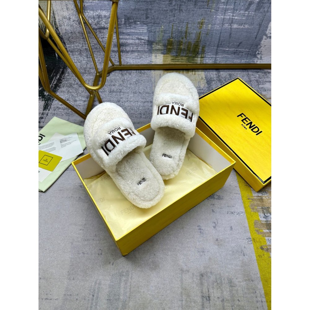 Prada Slippers 057