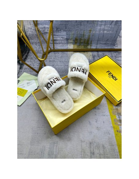 Prada Slippers 057