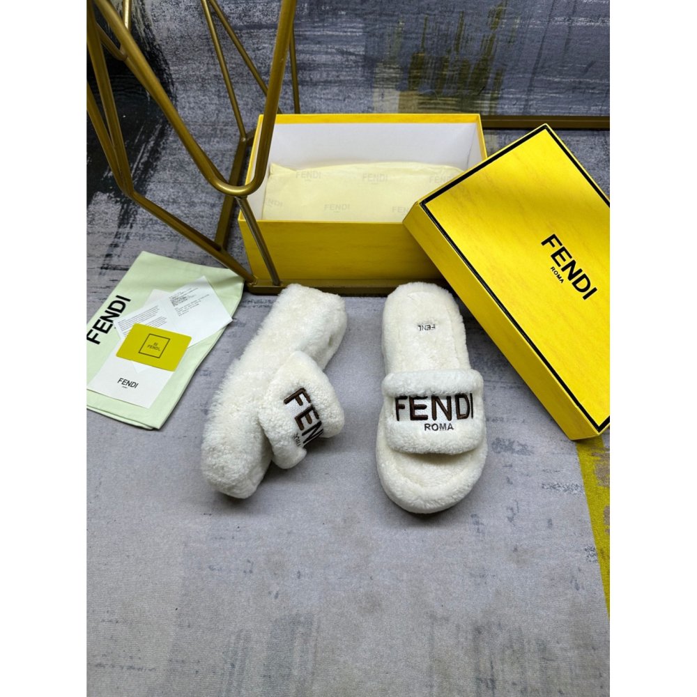 Prada Slippers 057