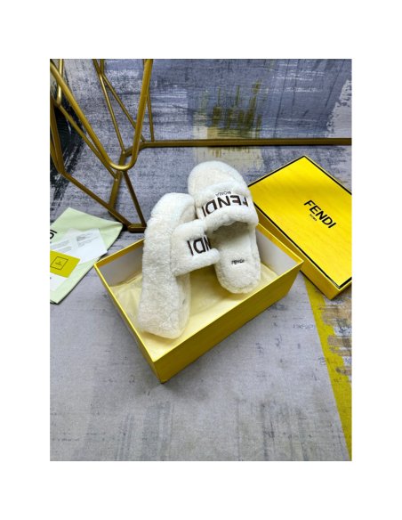 Prada Slippers 057