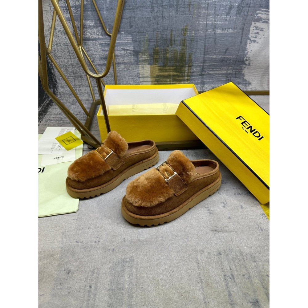 Valentino slippers 054,Valentino Slippers,Slides Slippers,More Brands
