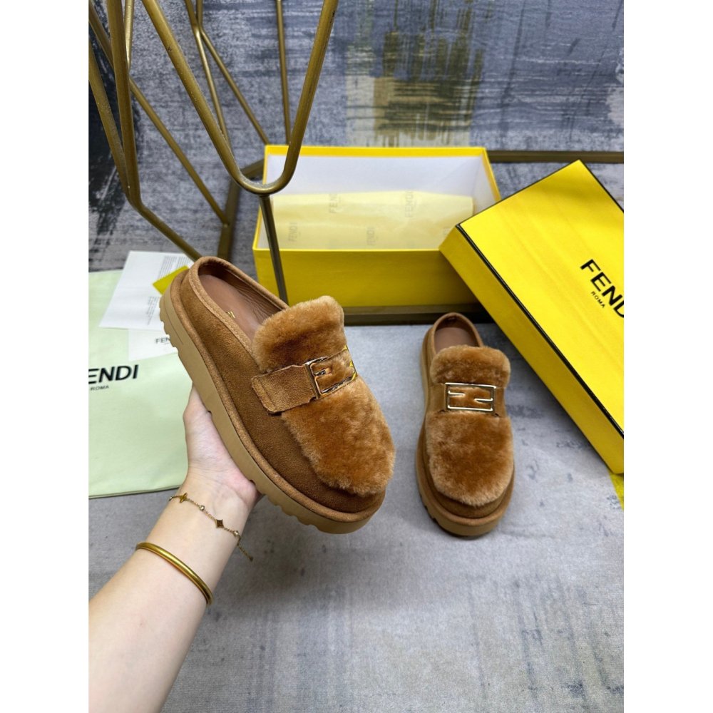 Valentino slippers 054,Valentino Slippers,Slides Slippers,More Brands