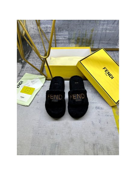 Valentino slippers 055,Valentino Slippers,Slides Slippers,More Brands