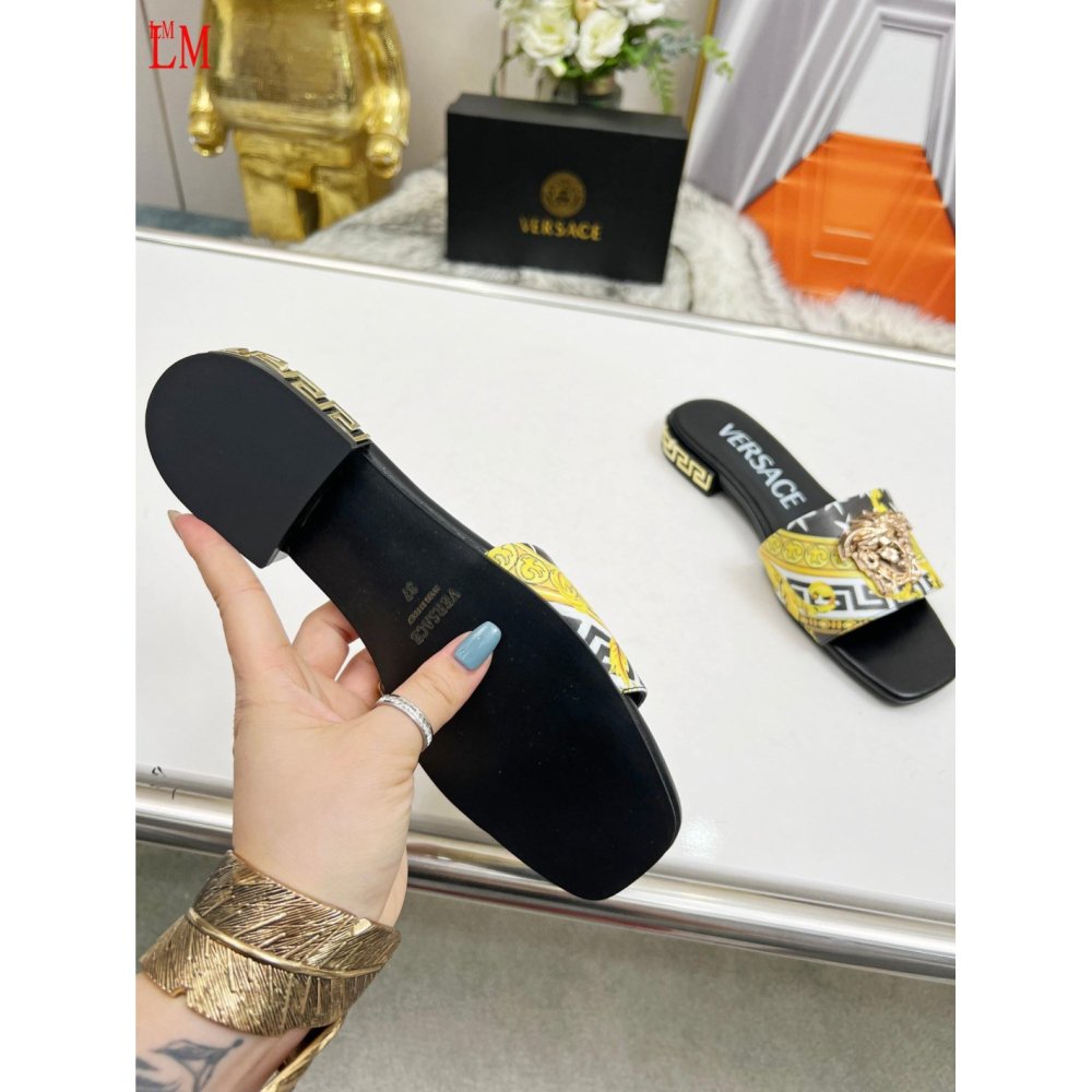 Versace slippers 115,Versace Slides,Slides Slippers,More Brands