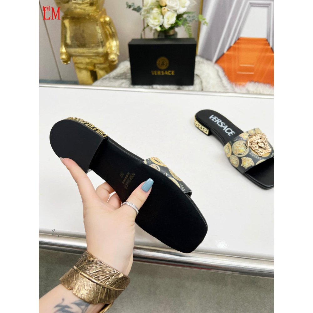 Versace slippers 117,Versace Slides,Slides Slippers,More Brands