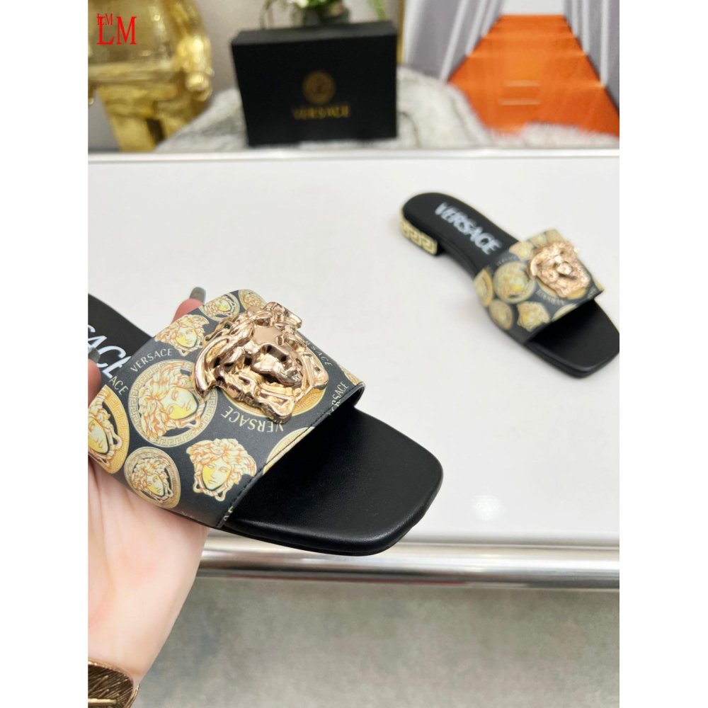Versace slippers 117,Versace Slides,Slides Slippers,More Brands