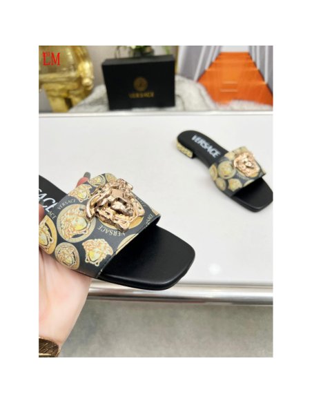Versace slippers 117,Versace Slides,Slides Slippers,More Brands