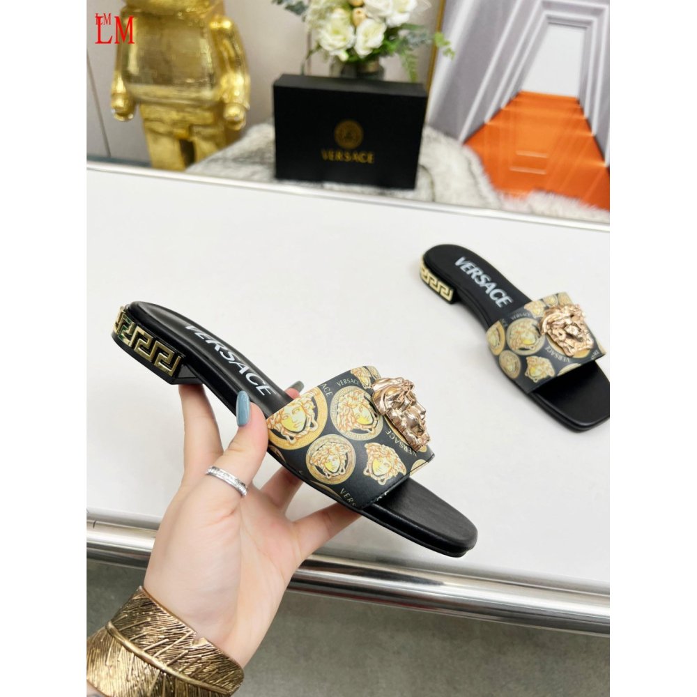 Versace slippers 117,Versace Slides,Slides Slippers,More Brands