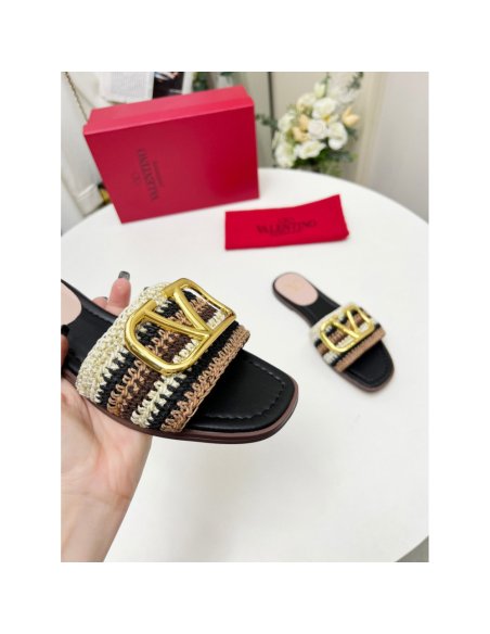 Valentino slippers 111,Valentino Slippers,Slides Slippers,More Brands