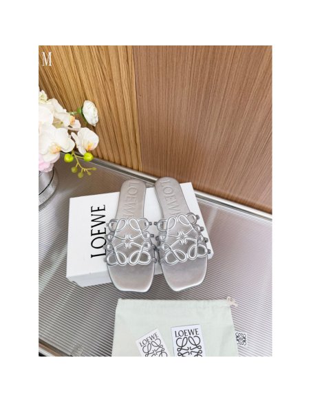 LOEWE Slippers 009,Loewe Slippers,Slides Slippers,More Brands