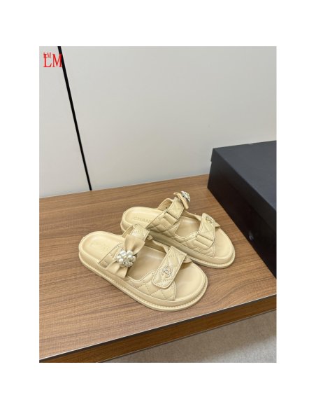 Chanel Slippers 002,Chanel Slippers,Slides Slippers,More Brands