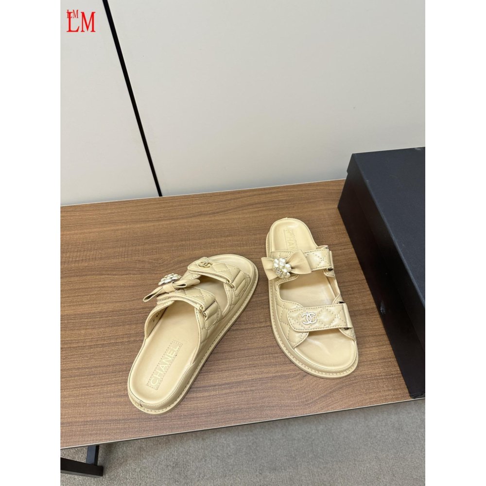 Chanel Slippers 002,Chanel Slippers,Slides Slippers,More Brands