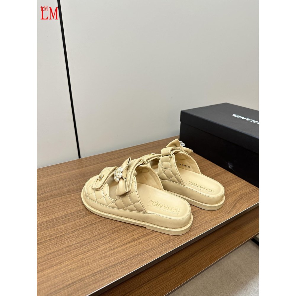 Chanel Slippers 002,Chanel Slippers,Slides Slippers,More Brands