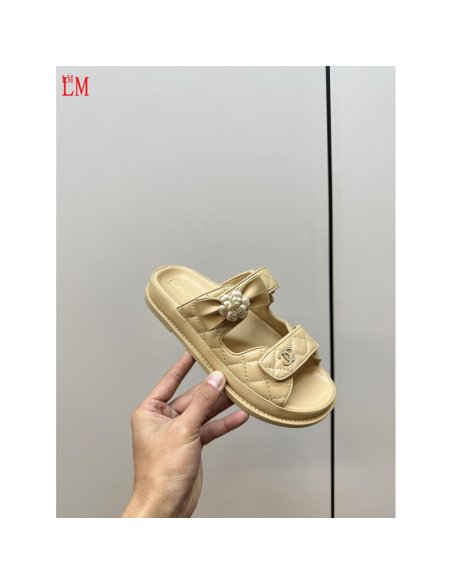 Chanel Slippers 002,Chanel Slippers,Slides Slippers,More Brands