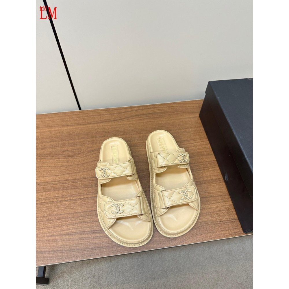 Chanel Slippers 013,Chanel Slippers,Slides Slippers,More Brands