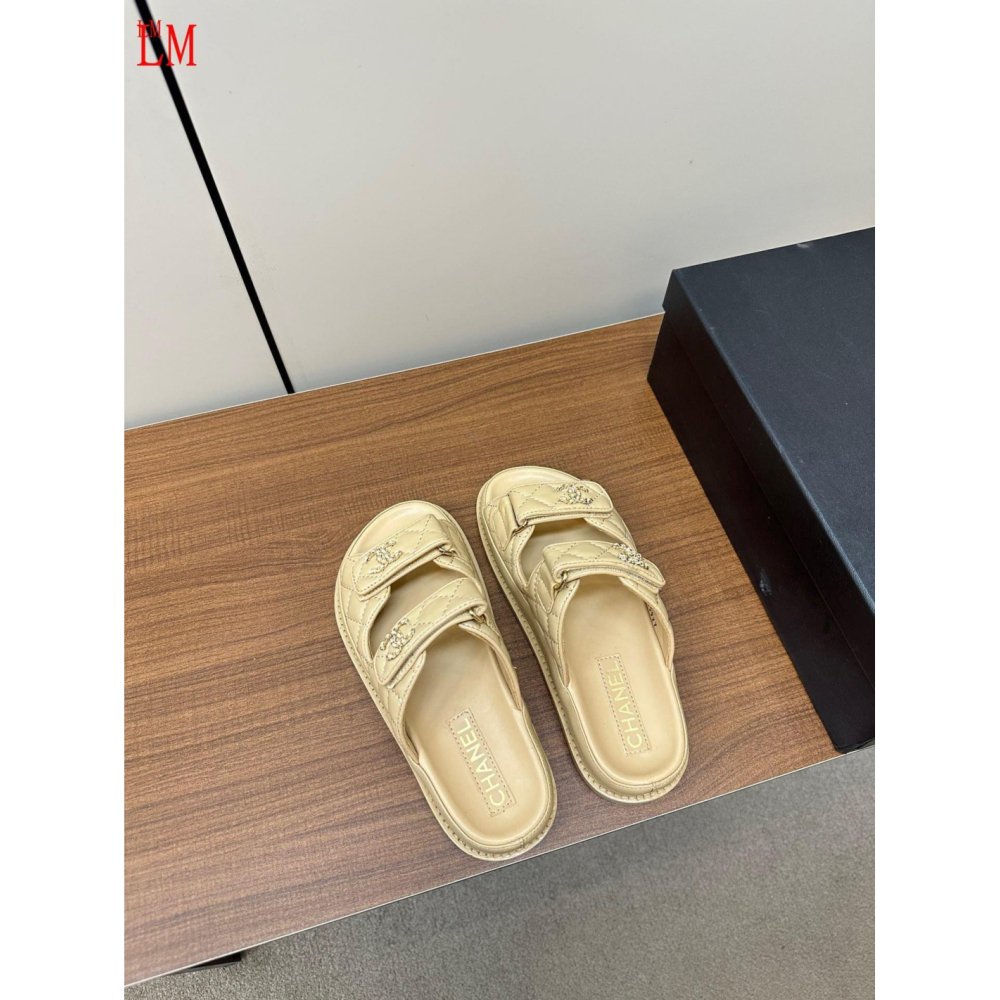 Chanel Slippers 013,Chanel Slippers,Slides Slippers,More Brands