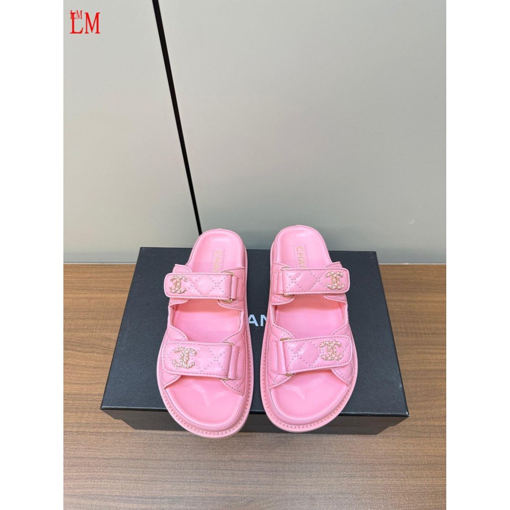Chanel Slippers 018,Chanel Slippers,Slides Slippers,More Brands