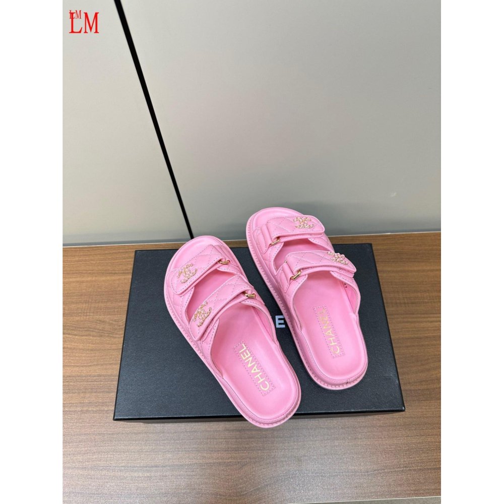 Chanel Slippers 018,Chanel Slippers,Slides Slippers,More Brands