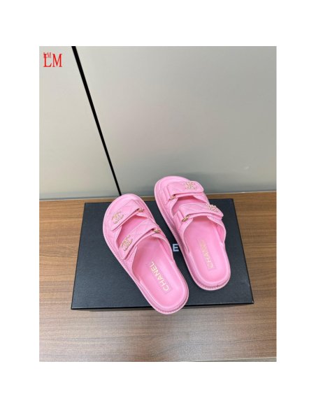Chanel Slippers 018,Chanel Slippers,Slides Slippers,More Brands