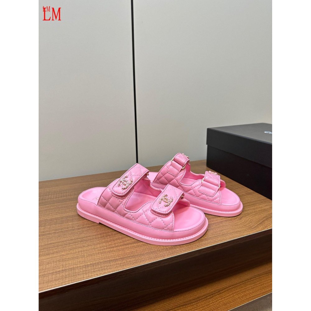 Chanel Slippers 018,Chanel Slippers,Slides Slippers,More Brands