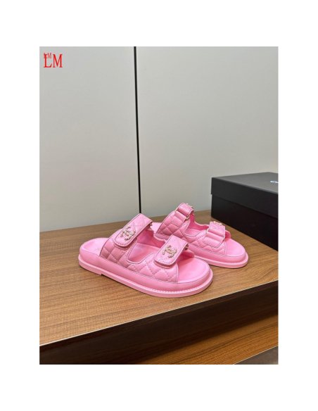 Chanel Slippers 018,Chanel Slippers,Slides Slippers,More Brands