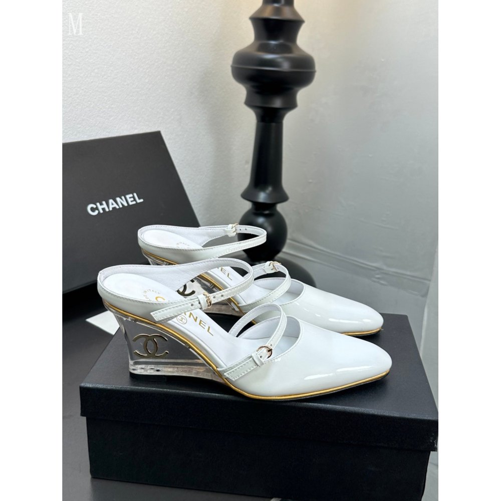 Chanel Slippers 027,Chanel Slippers,Slides Slippers,More Brands