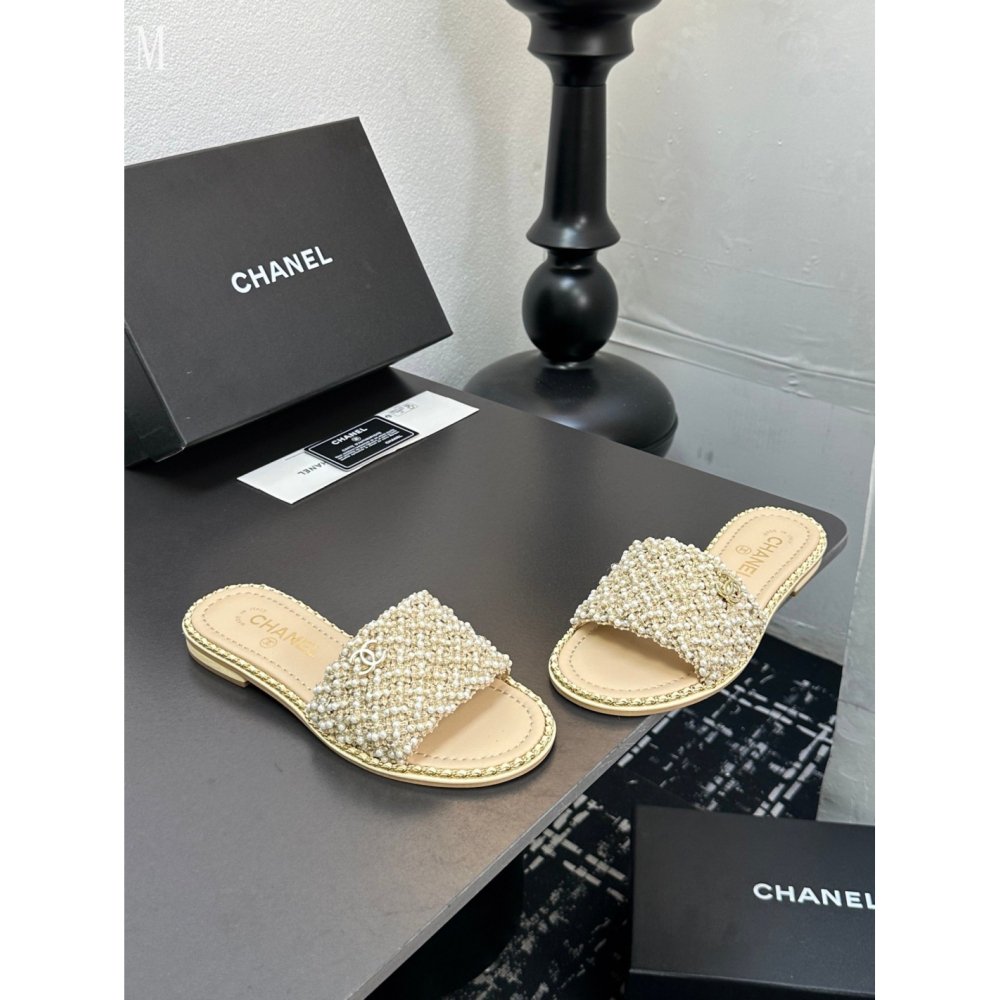 Chanel Slippers 036,Chanel Slippers,Slides Slippers,More Brands