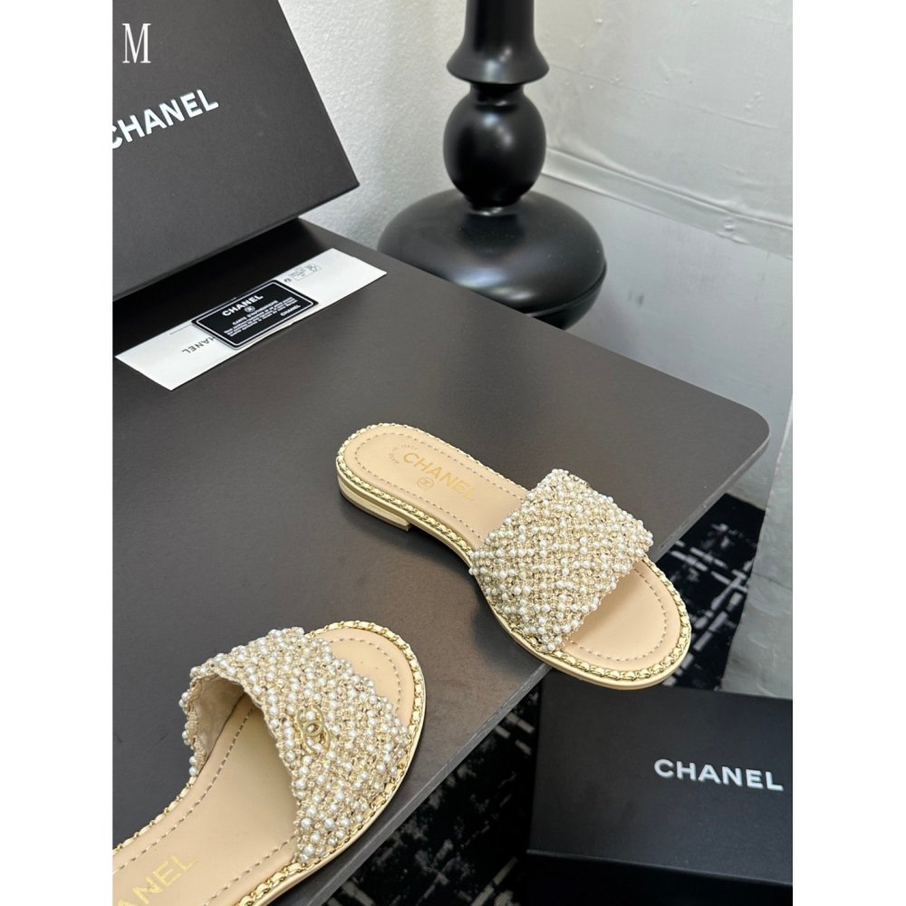 Chanel Slippers 036,Chanel Slippers,Slides Slippers,More Brands