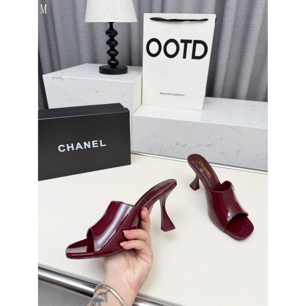 Chanel Slippers 137,Chanel Slippers,Slides Slippers,More Brands