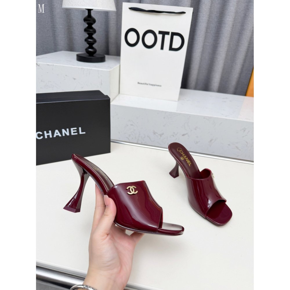 Chanel Slippers 137,Chanel Slippers,Slides Slippers,More Brands