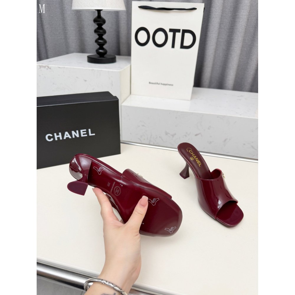 Chanel Slippers 137,Chanel Slippers,Slides Slippers,More Brands