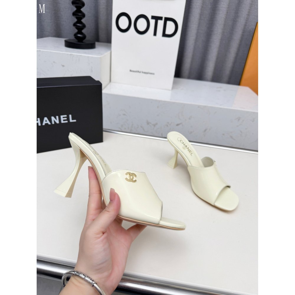 Chanel Slippers 139,Chanel Slippers,Slides Slippers,More Brands