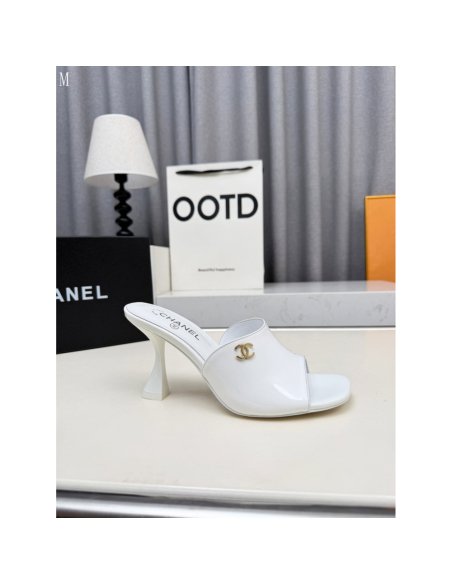 Chanel Slippers 141,Chanel Slippers,Slides Slippers,More Brands