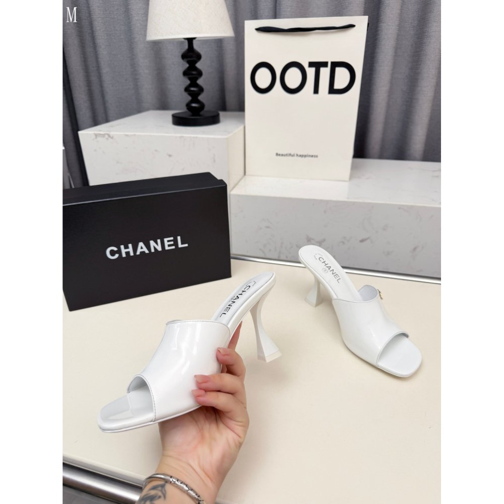 Chanel Slippers 141,Chanel Slippers,Slides Slippers,More Brands