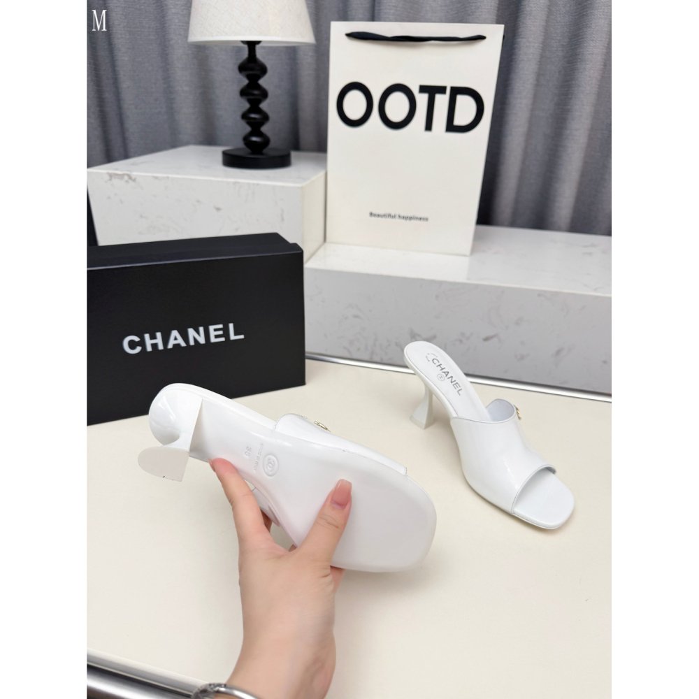Chanel Slippers 141,Chanel Slippers,Slides Slippers,More Brands
