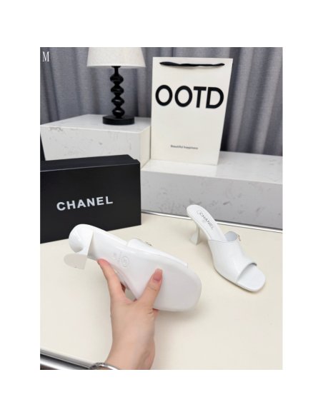 Chanel Slippers 141,Chanel Slippers,Slides Slippers,More Brands