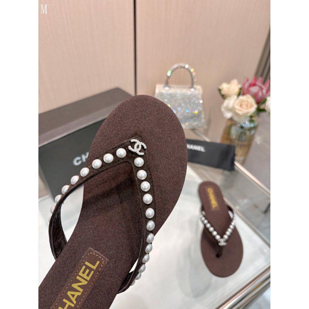 Chanel Slippers 216,Chanel Slippers,Slides Slippers,More Brands