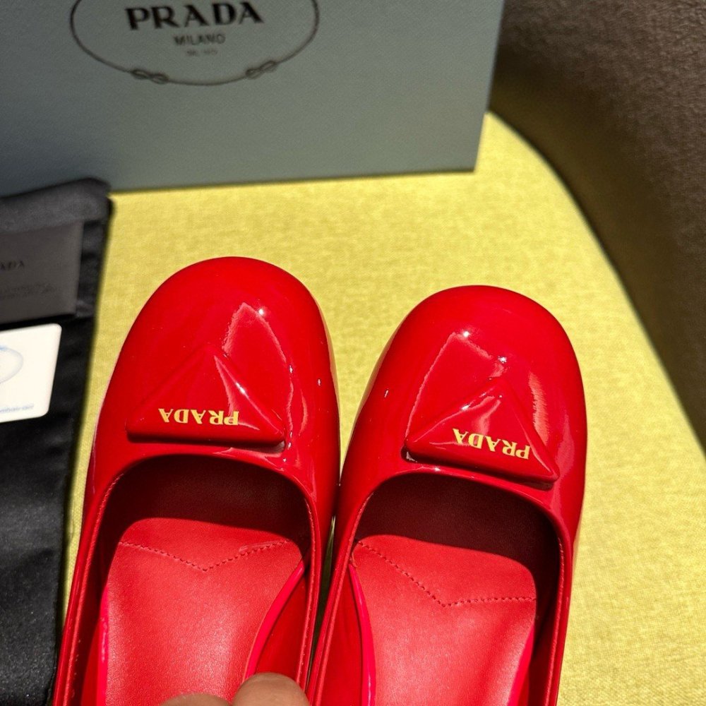 Cheap Reps Prada Pumps 35mm in Red Patent Leather