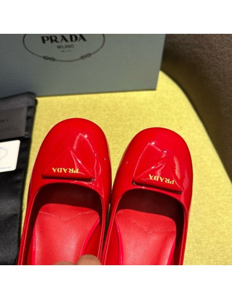 Cheap Reps Prada Pumps 35mm in Red Patent Leather
