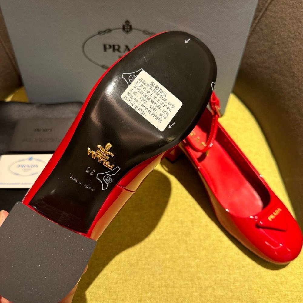 Cheap Reps Prada Pumps 35mm in Red Patent Leather