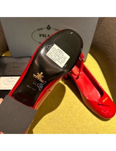 Cheap Reps Prada Pumps 35mm in Red Patent Leather