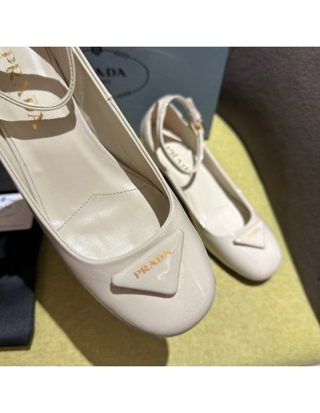 Cheap Reps Prada Pumps 35mm in White Patent Leather