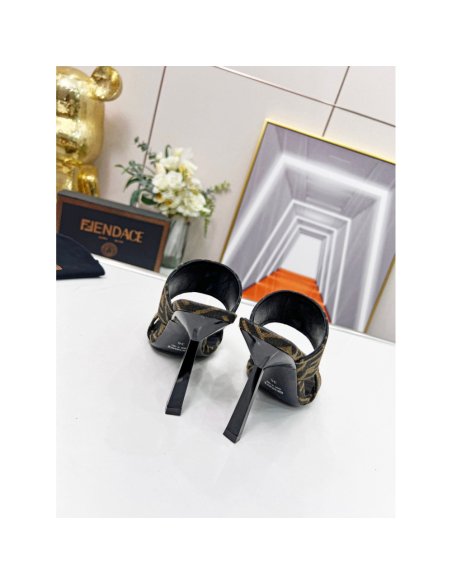 Versace slippers 055,Versace Slides,Slides Slippers,More Brands