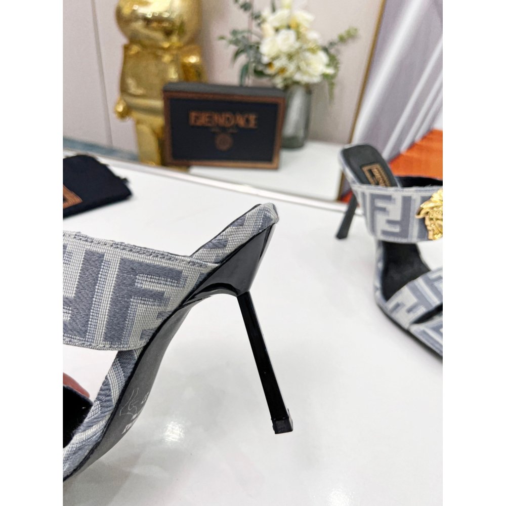Versace slippers 059,Versace Slides,Slides Slippers,More Brands