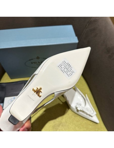 Cheap Reps Prada Pumps 45mm in White Leather with Floral Appliques