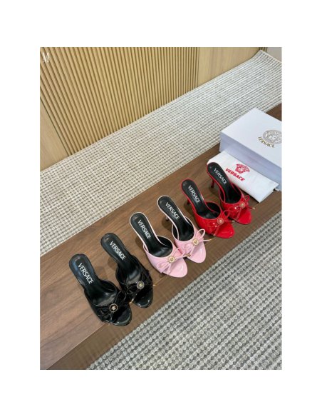 Versace slippers 124,Versace Slides,Slides Slippers,More Brands