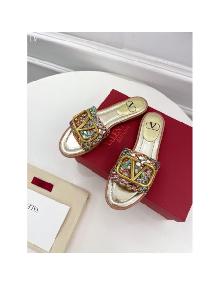 Valentino slippers 066,Valentino Slippers,Slides Slippers,More Brands