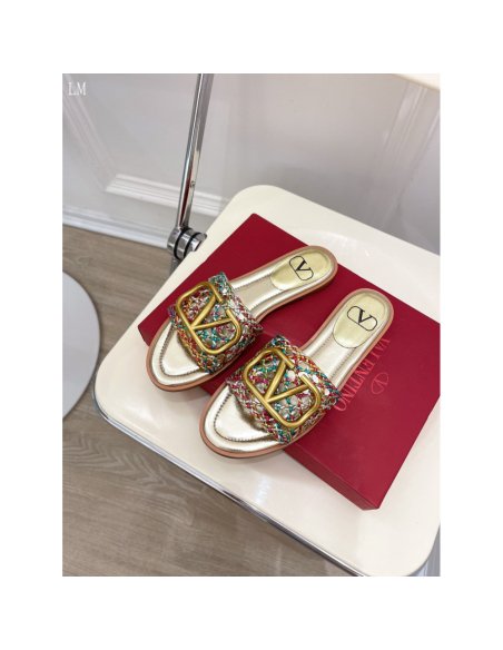 Valentino slippers 066,Valentino Slippers,Slides Slippers,More Brands