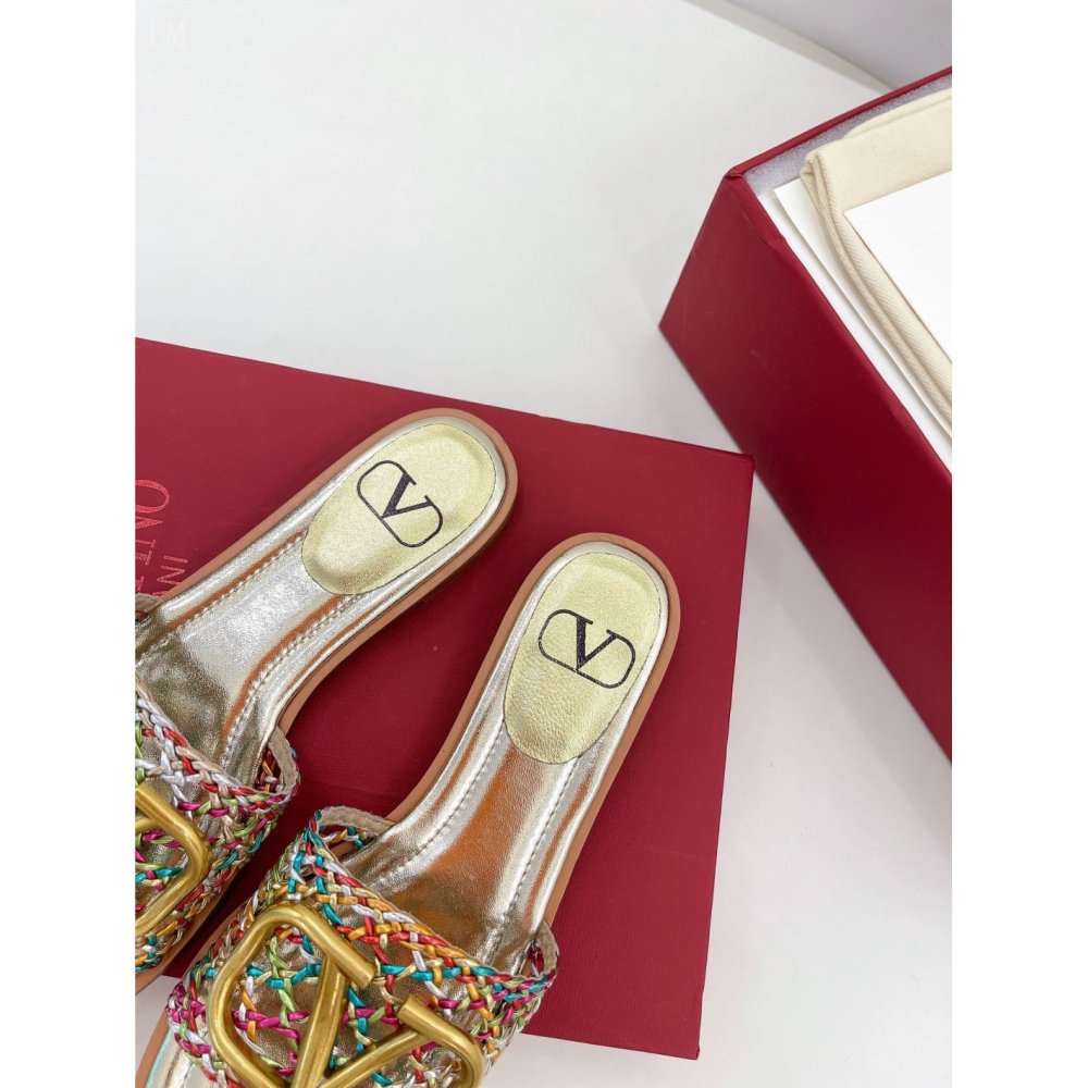 Valentino slippers 066,Valentino Slippers,Slides Slippers,More Brands